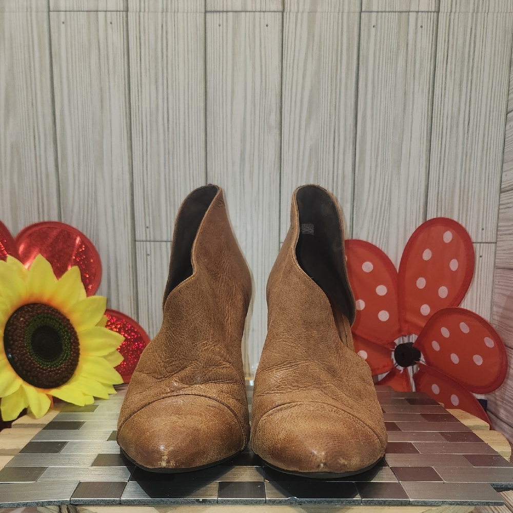 Free People Tan Leather Boots